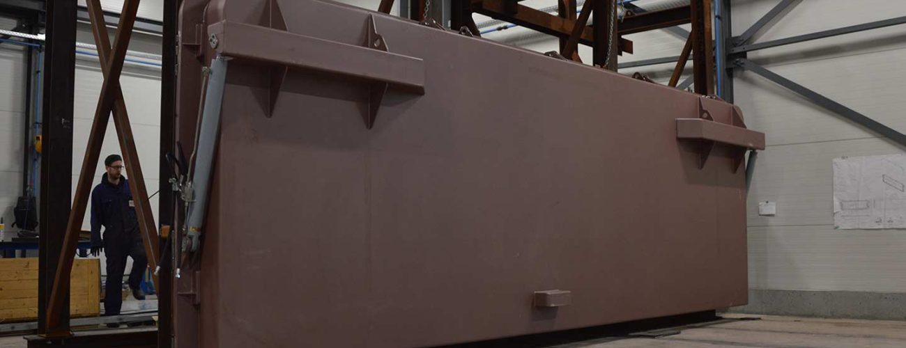 Newthex - Navy elevator lift door